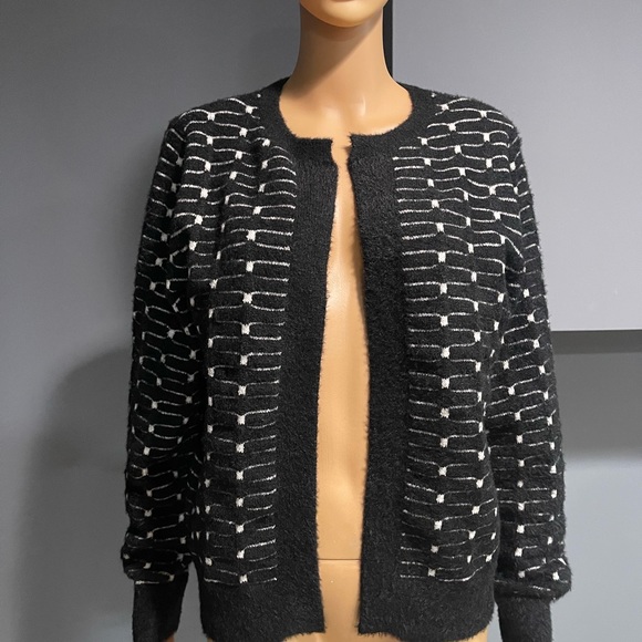 89th + Madison Cardigan - Picture 4 of 8